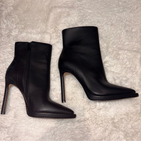 Jessica Simpson Black Ankle Booties Heels - Picture 2 of 11